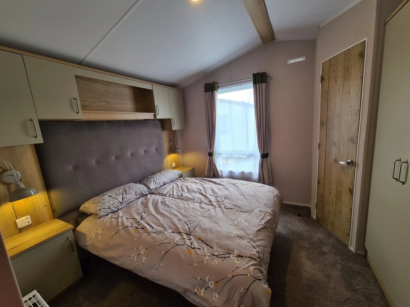Stunning Platinum Caravan in Rhyl 2 Mins to Beach