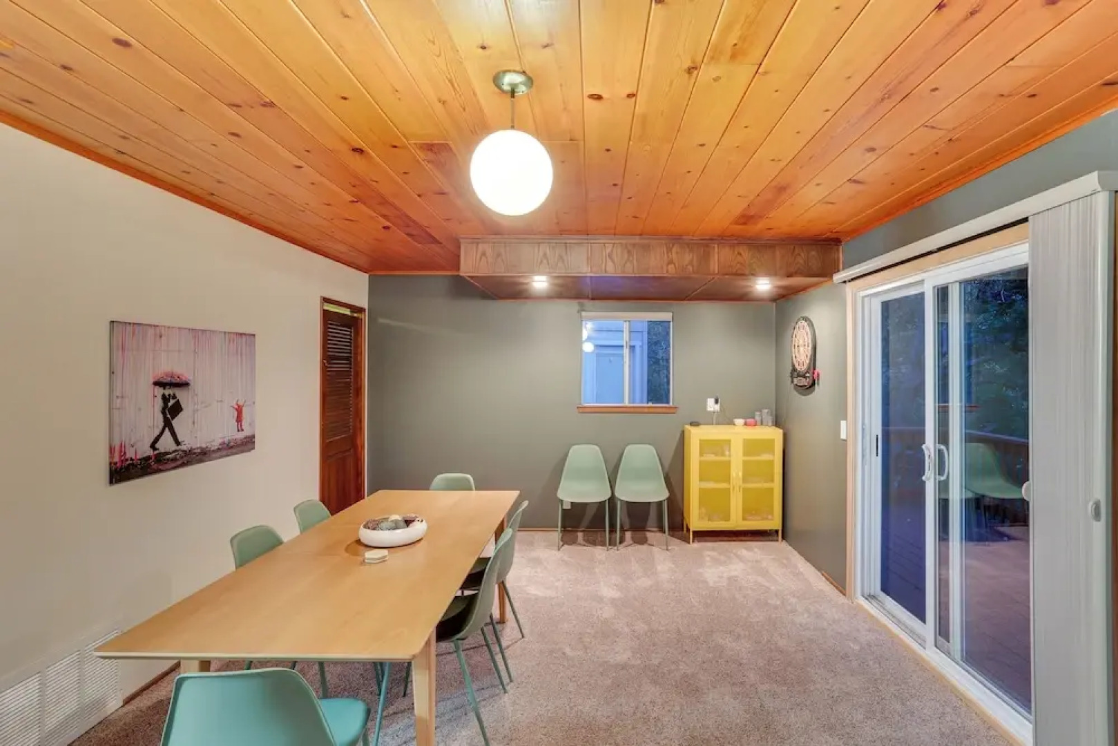 Crestline Cabin: Mountain Views & Fire Pit!