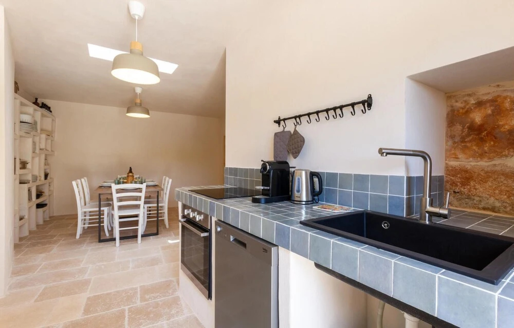 Amazing Home in Ostuni -br- With Wifi, Private Swimming Pool and Outdoor Swimming Pool