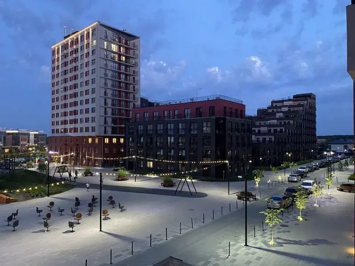 Мун72 на улице Джанбровского, д. 4