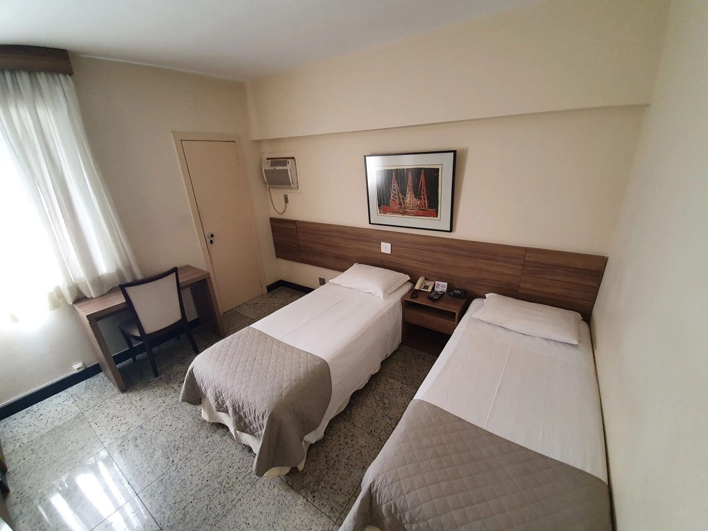 Via Contorno Hotel