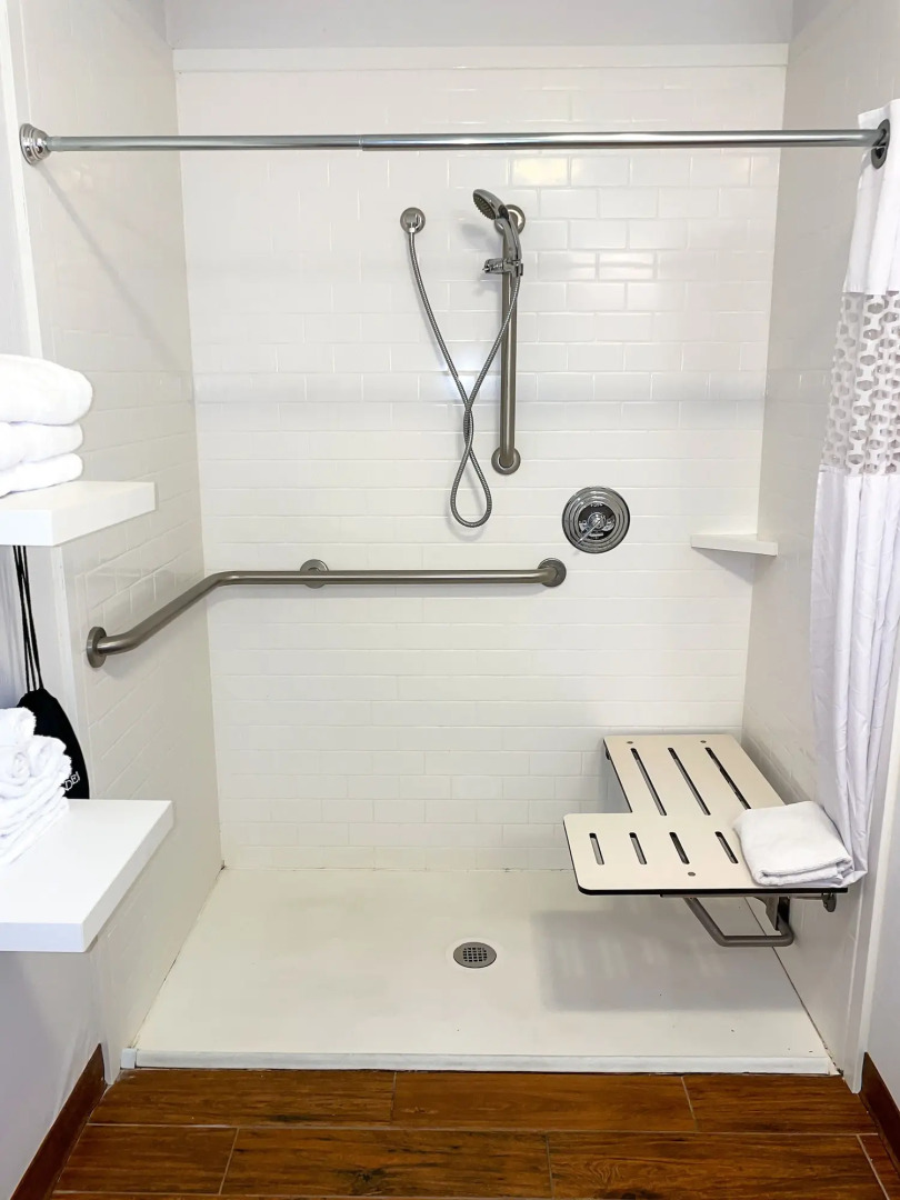 Hampton Inn & Suites Albany Airport