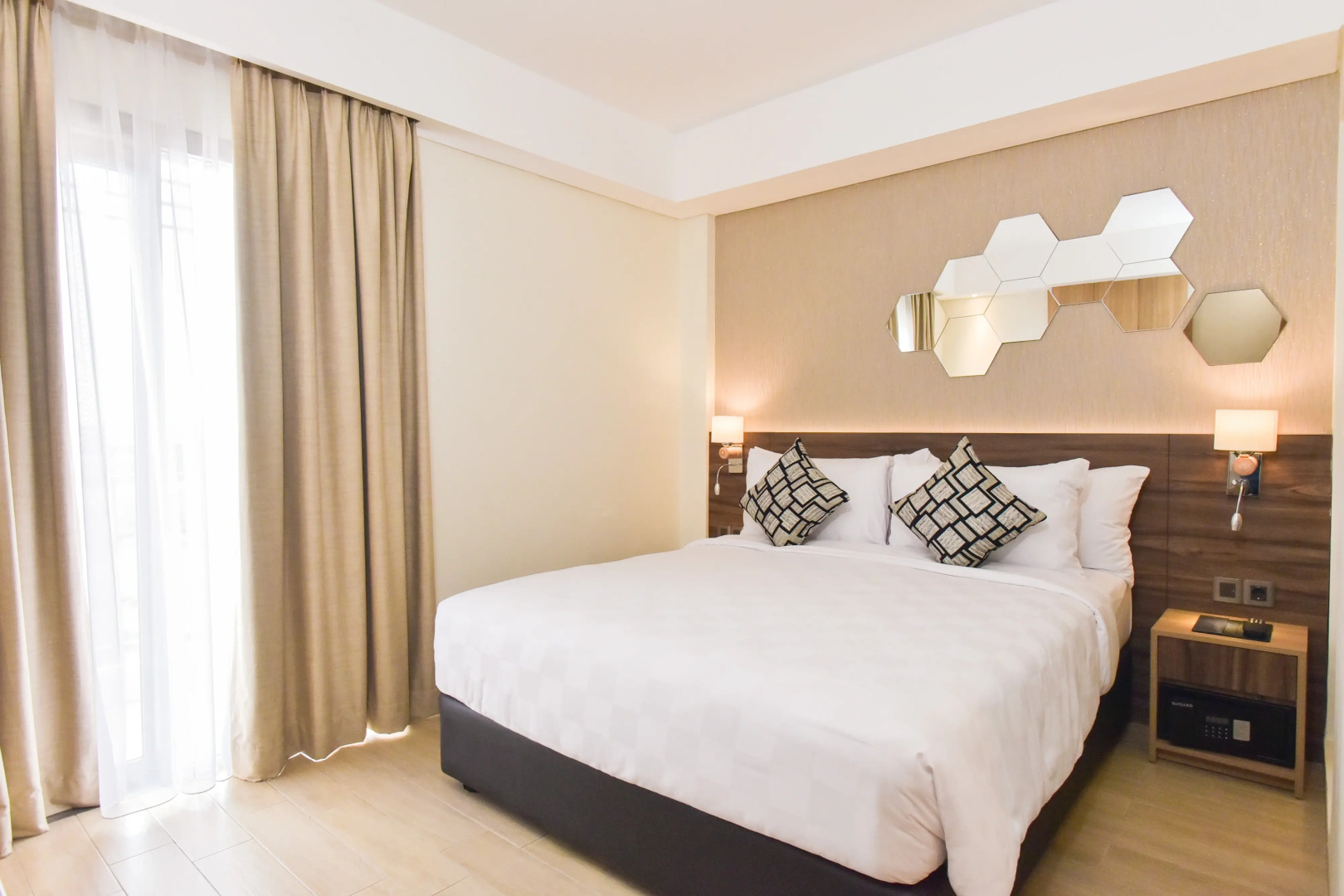 Golden Tulip Essential Tangerang