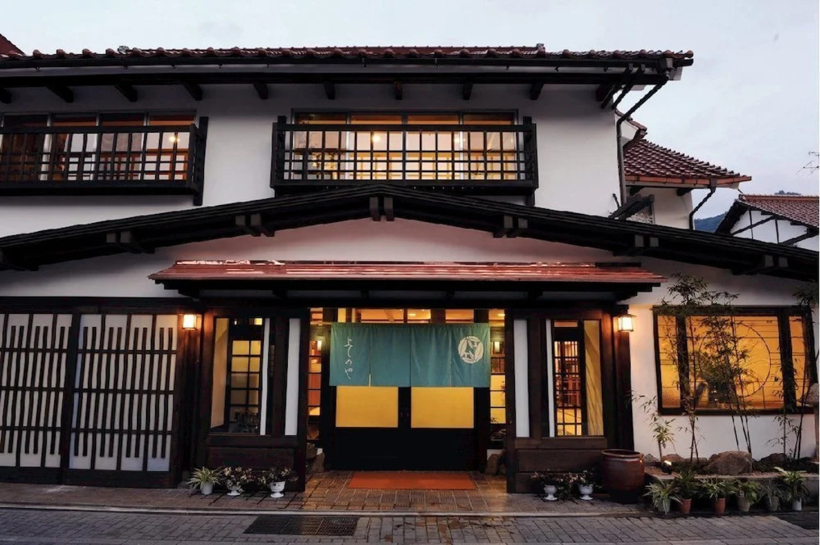 Tsuwanonooyado Yoshinoya