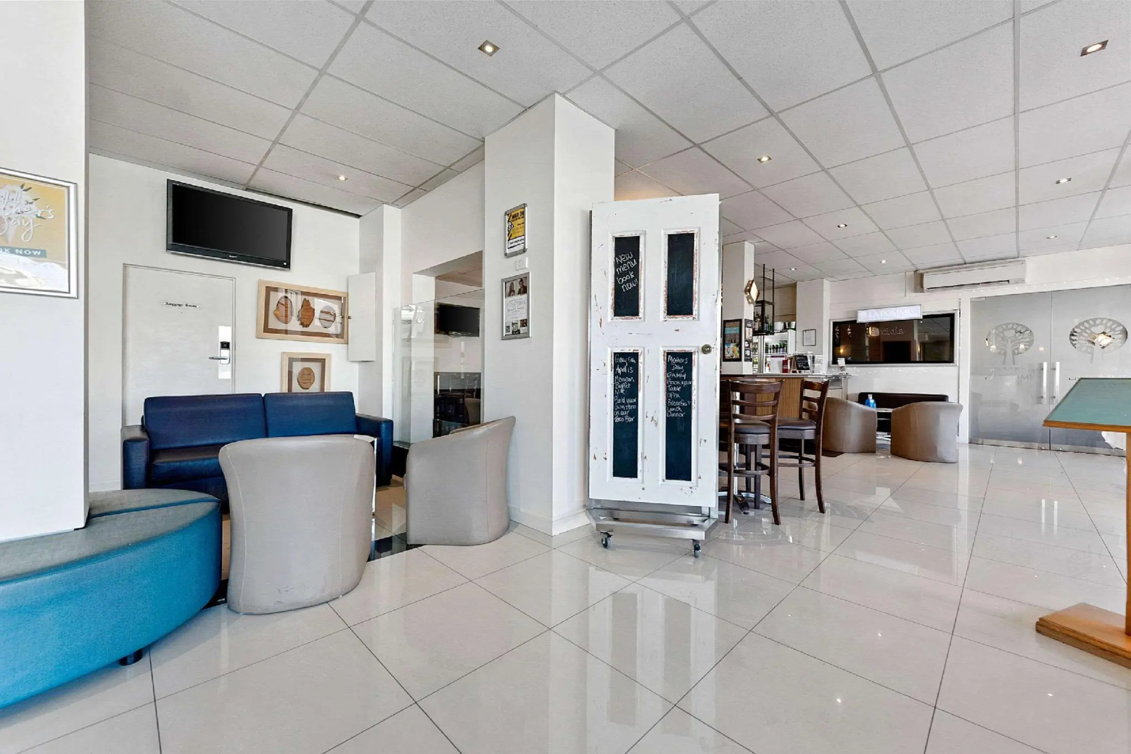 Nightelier Devonport Gateway Hotel