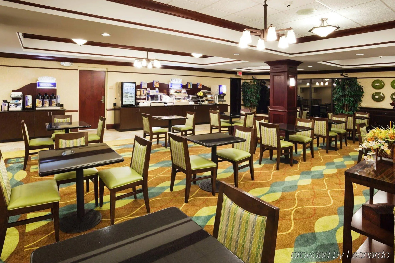 Holiday Inn Express & Suites Lebanon-Nashville Area by IHG