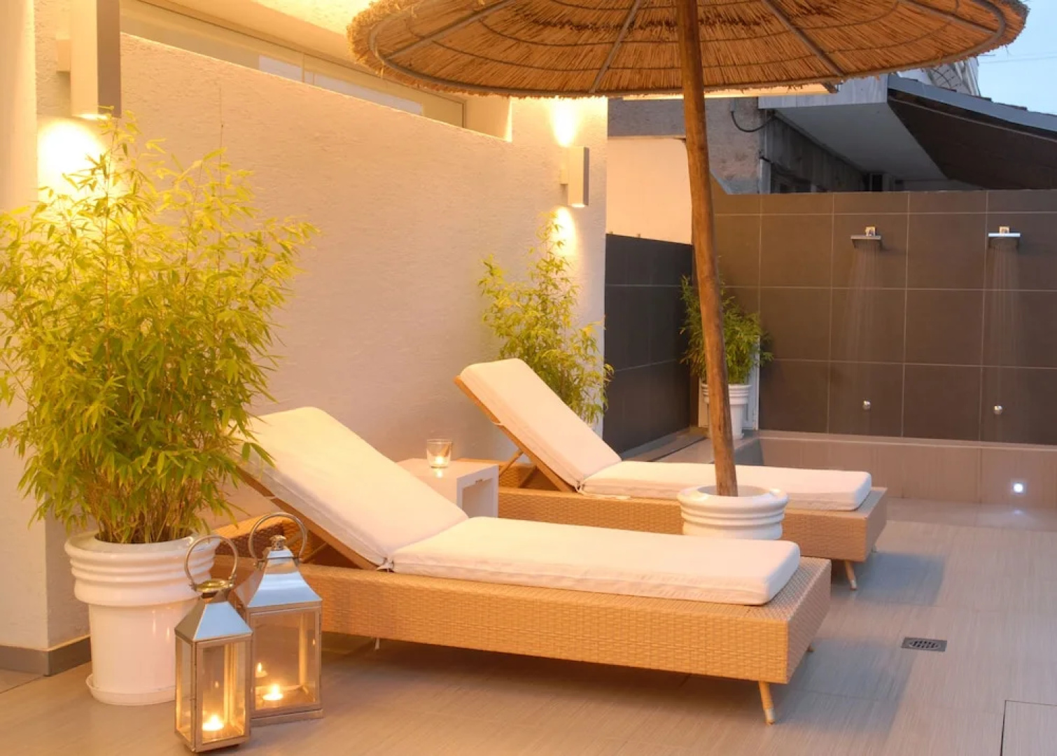 The Silk Hotel