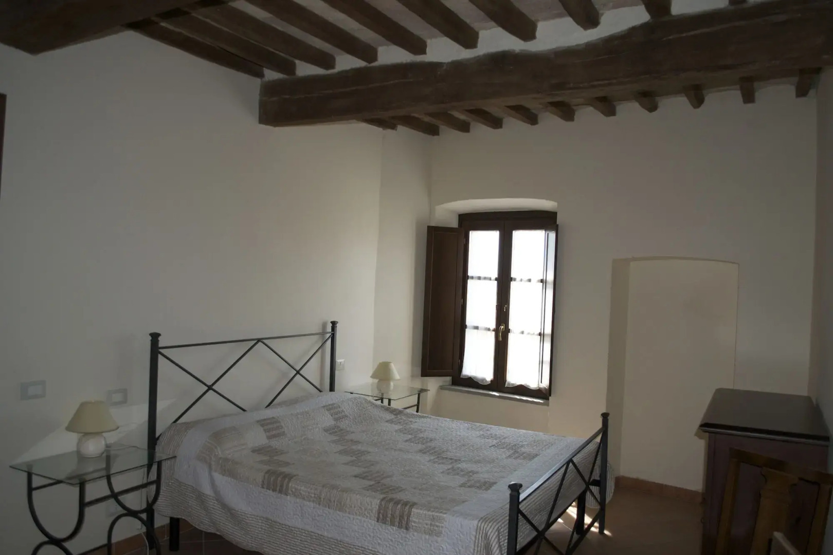 Giuly Rosselmini Residence