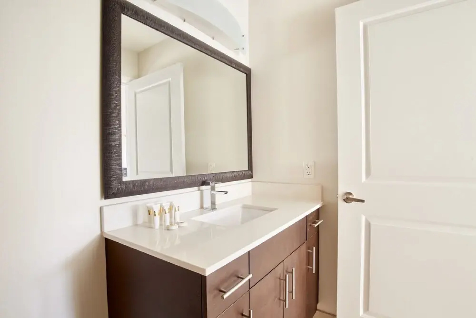 Sonder - Gables Ponce - Lovely 2BR