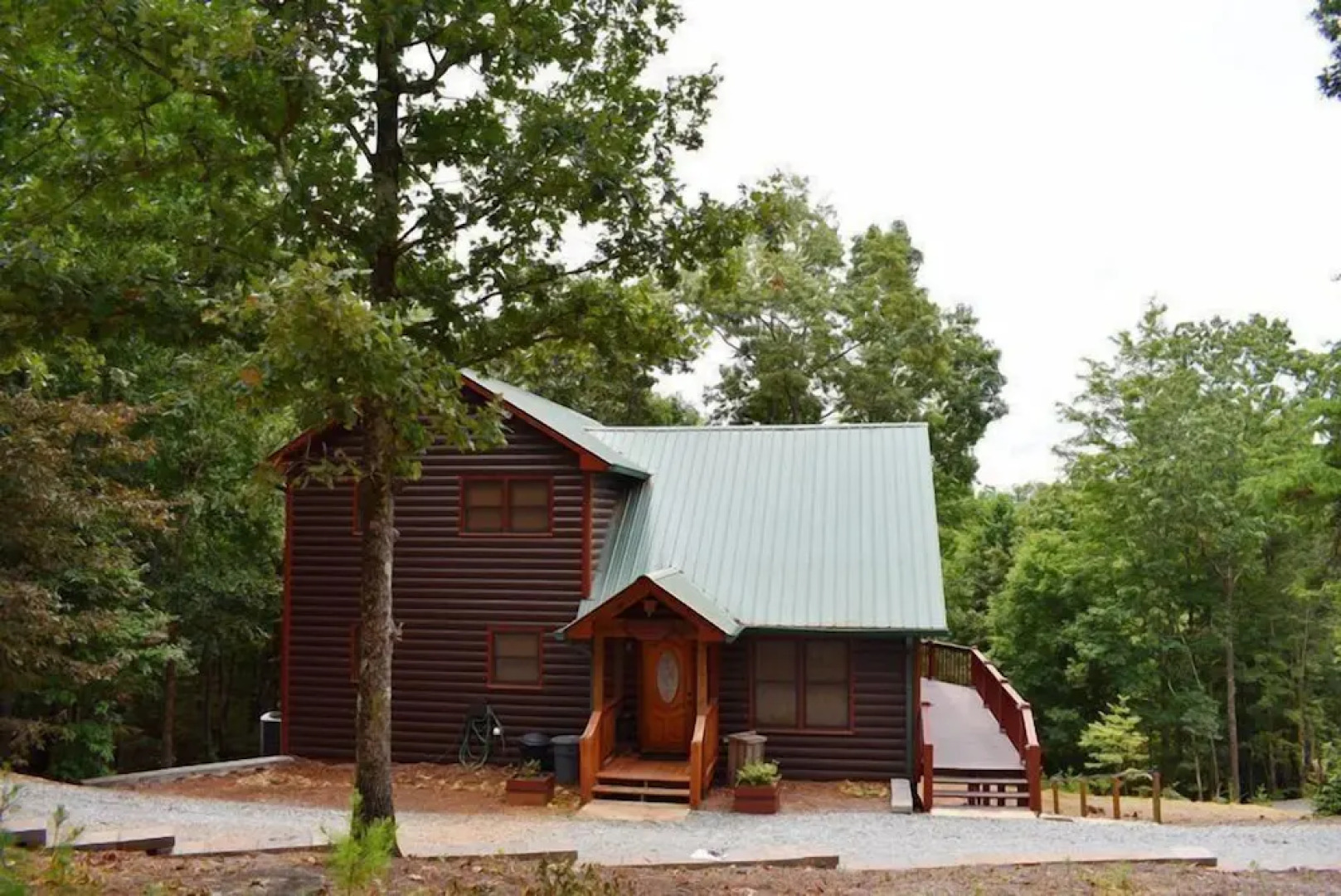 The Three Bear Lodge in Blue Ridge