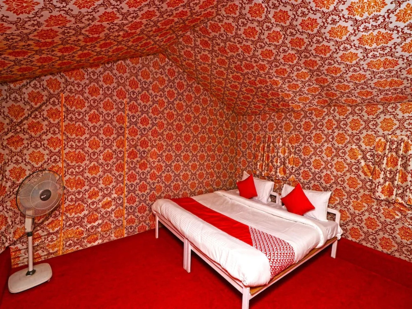 OYO 29047 Yoyo Moonlight