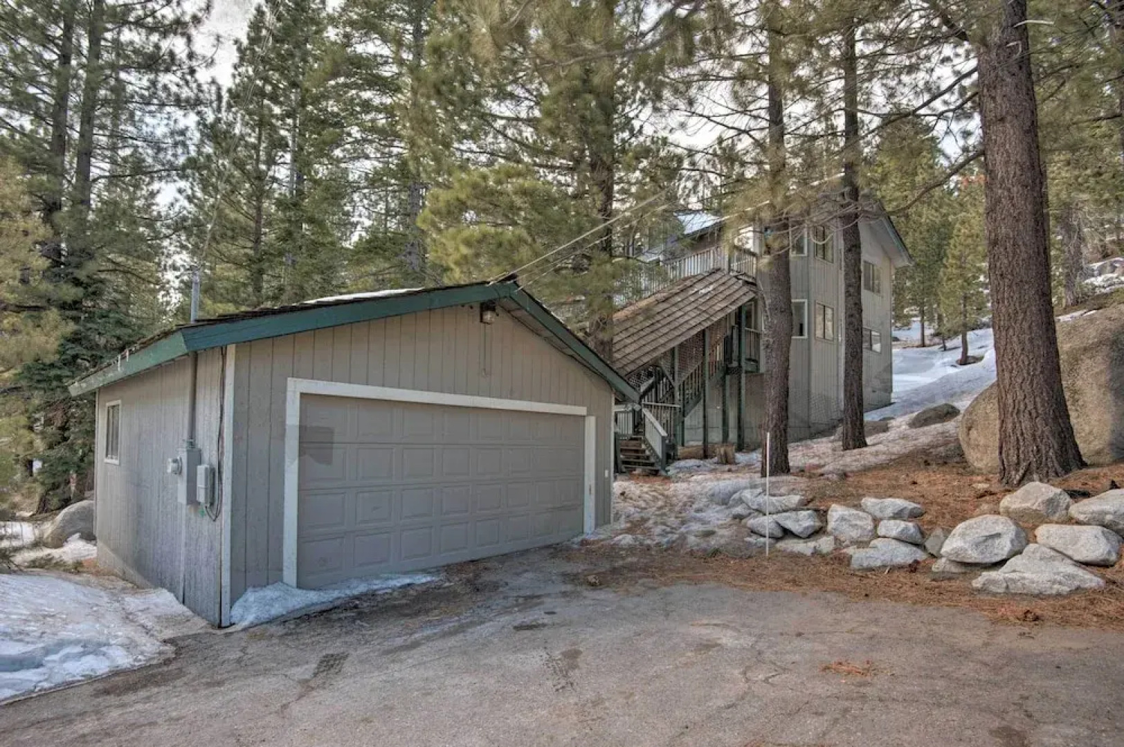 Stateline Ski House: Walk to Boulder Lift!