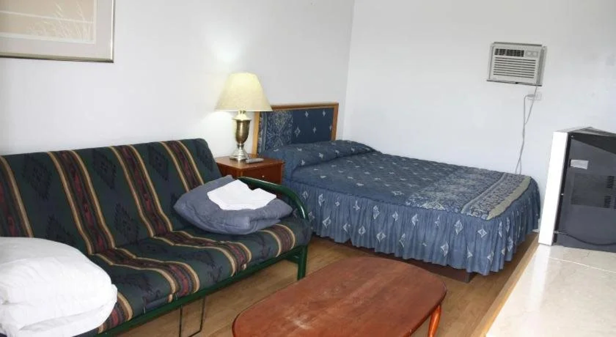 Kingsbridge Inn / Bon-Air Motel