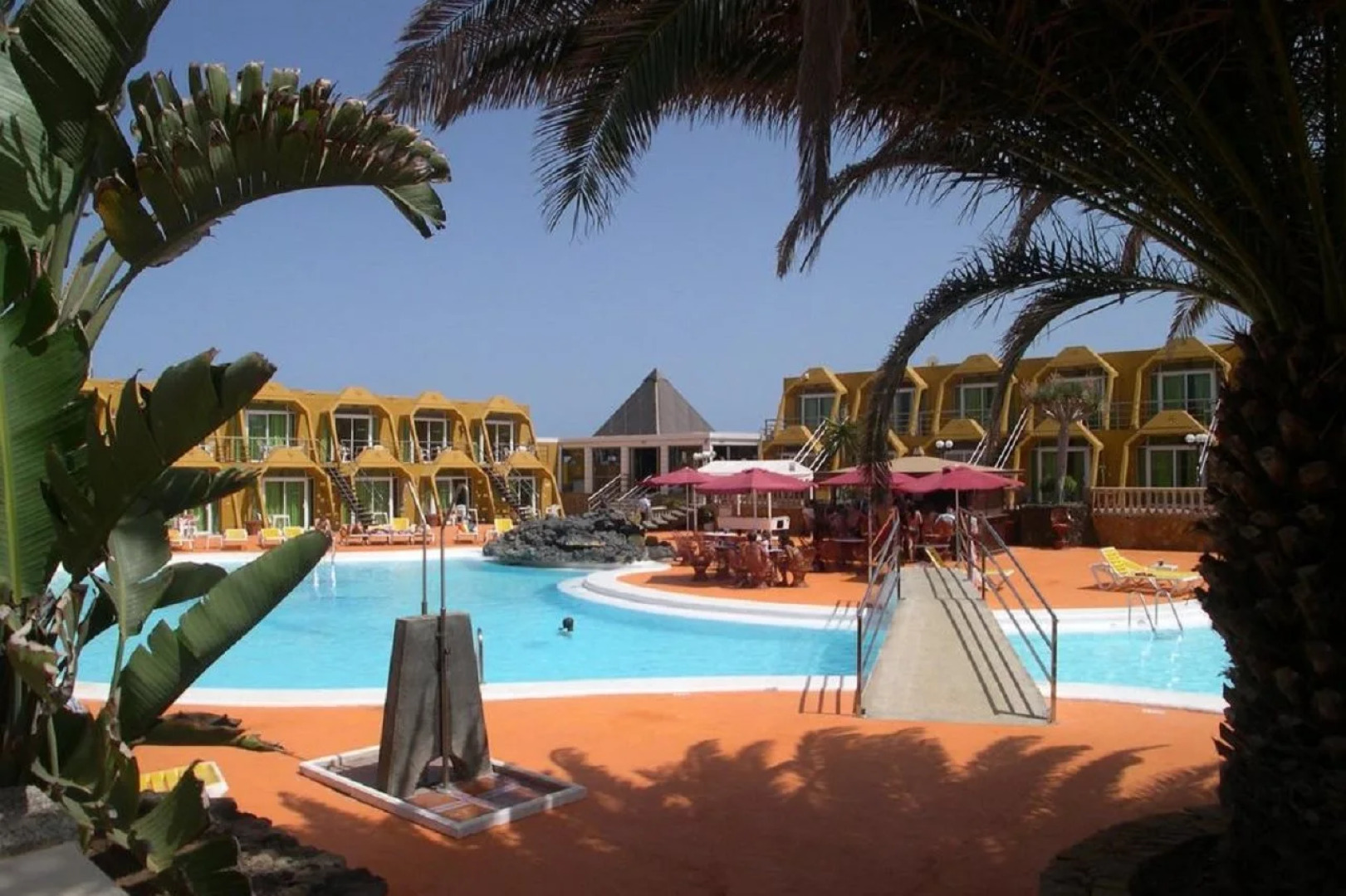 Aparthotel la Piramide