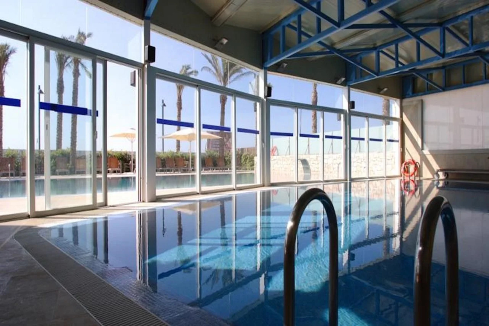 Senator Águilas Hotel