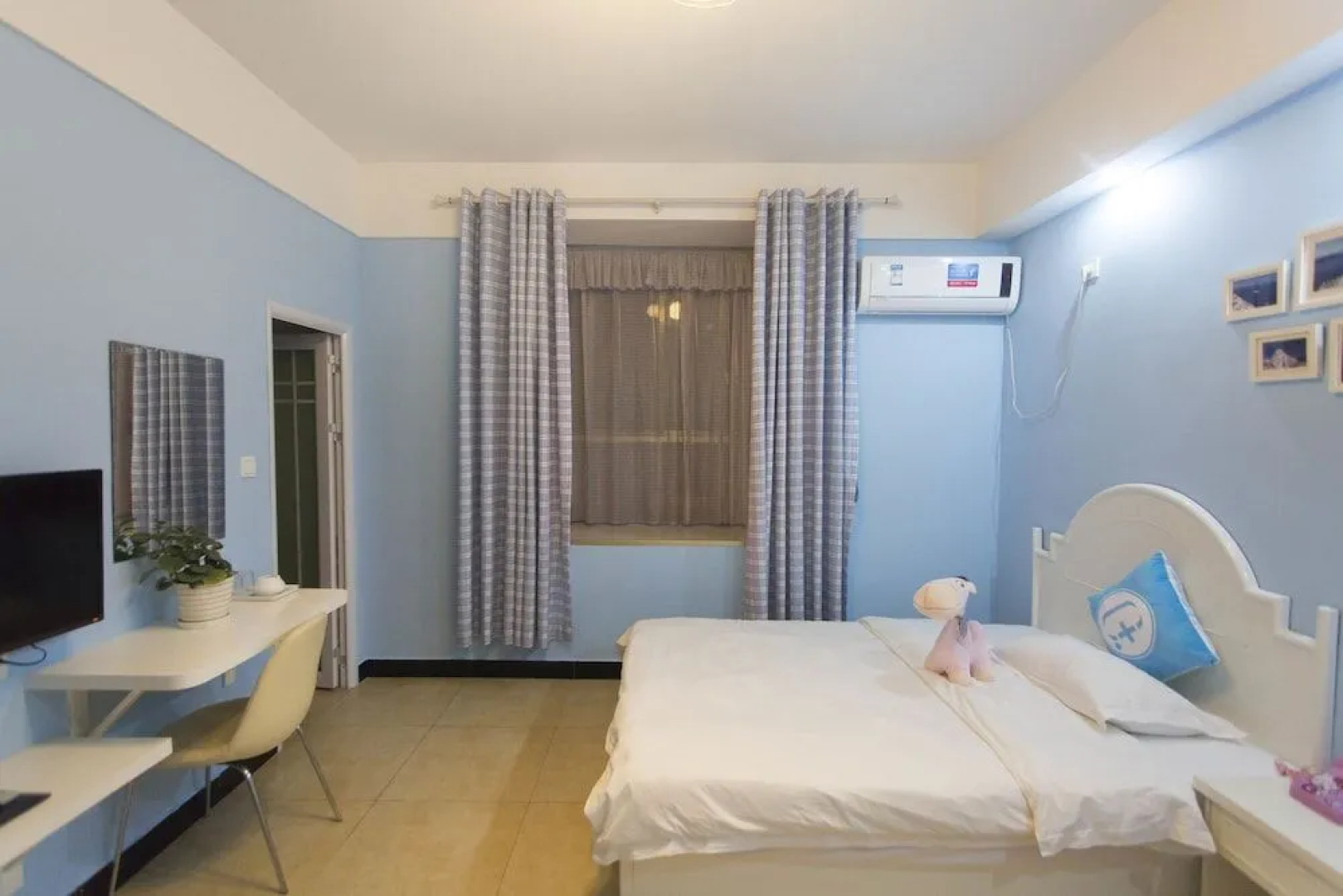 Zhangjiajie Meet Themed Inn