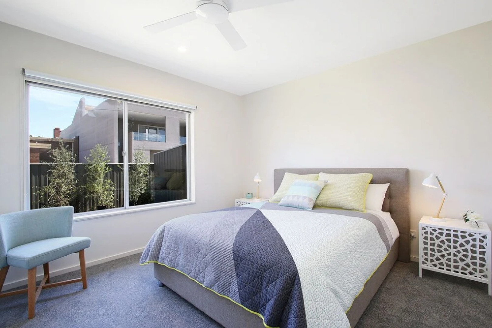18 on Rayner - swish apartment Myrtleford