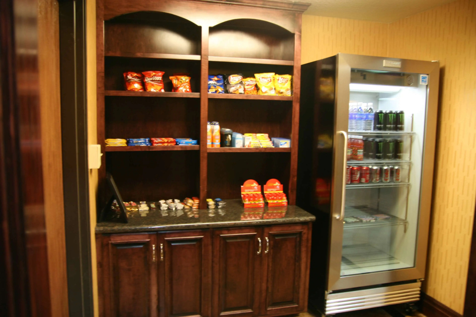 Best Western Plus Midwest Inn & Suites