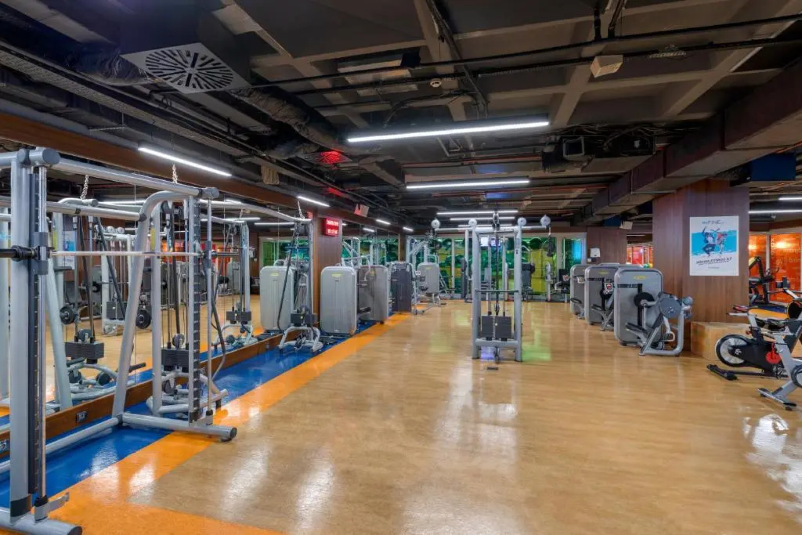 Titanic Port Bakirkoy