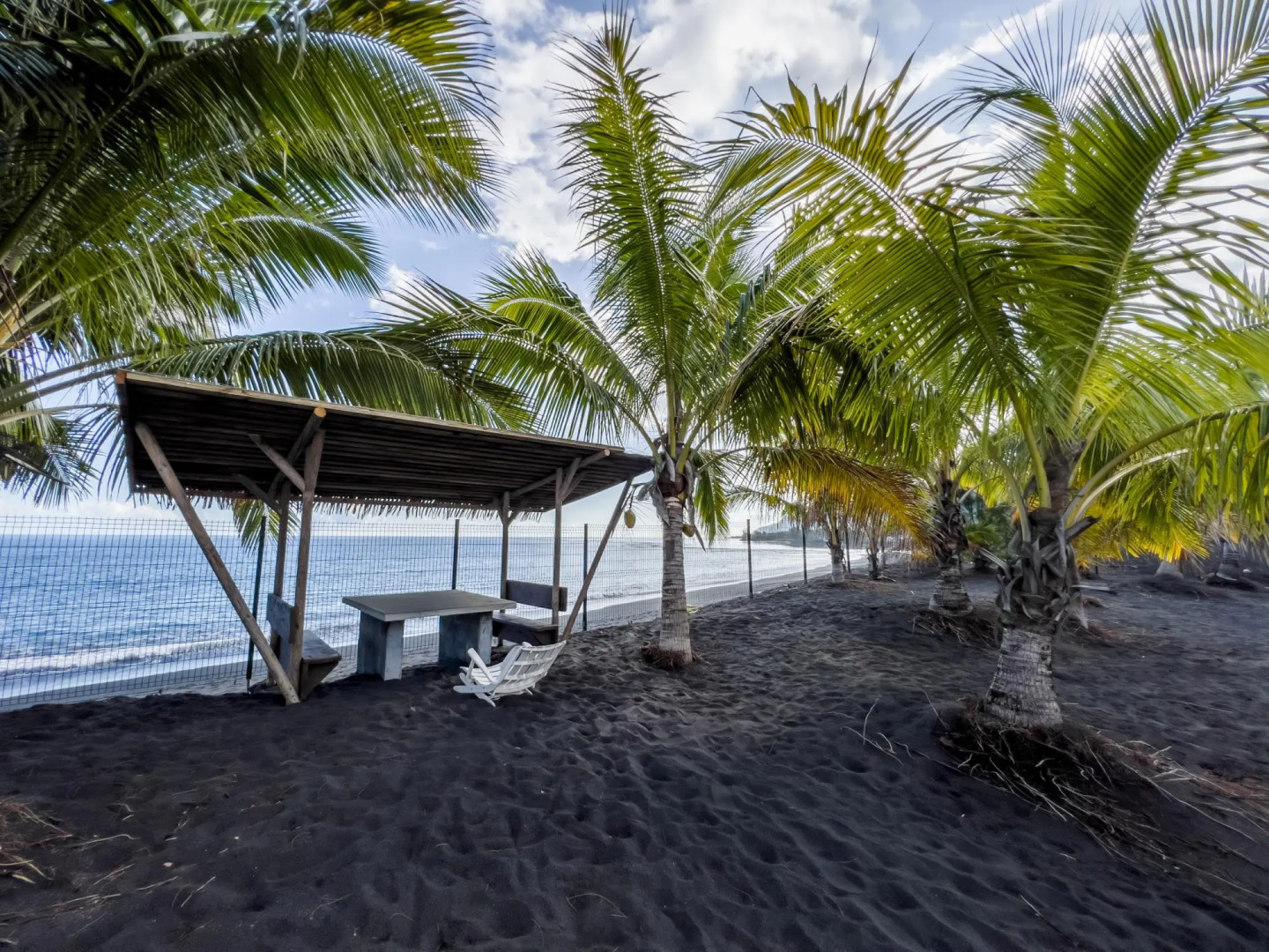TAHITI - Taharuu Houses Surf & Beach