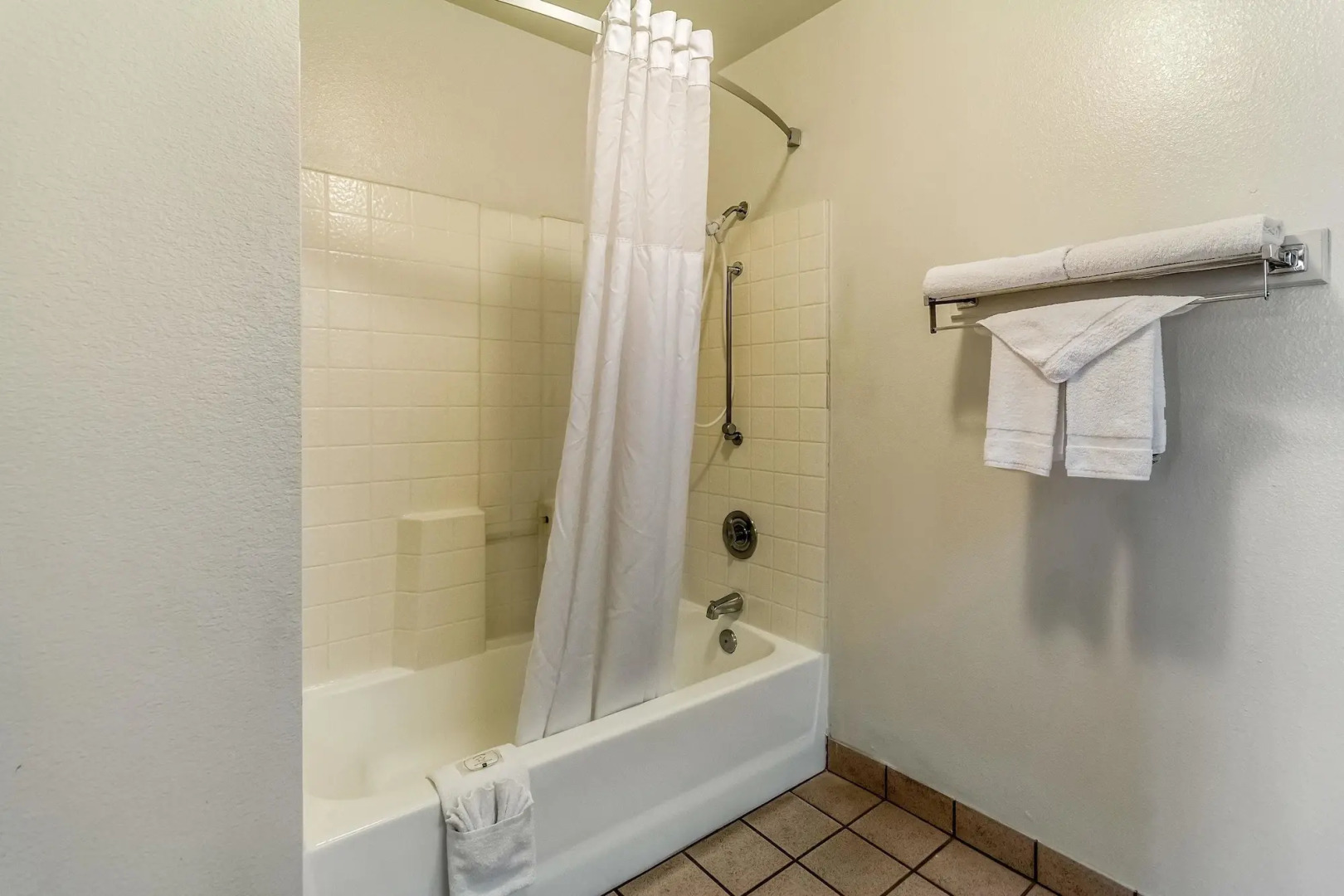 Quality Inn Fresno Near University