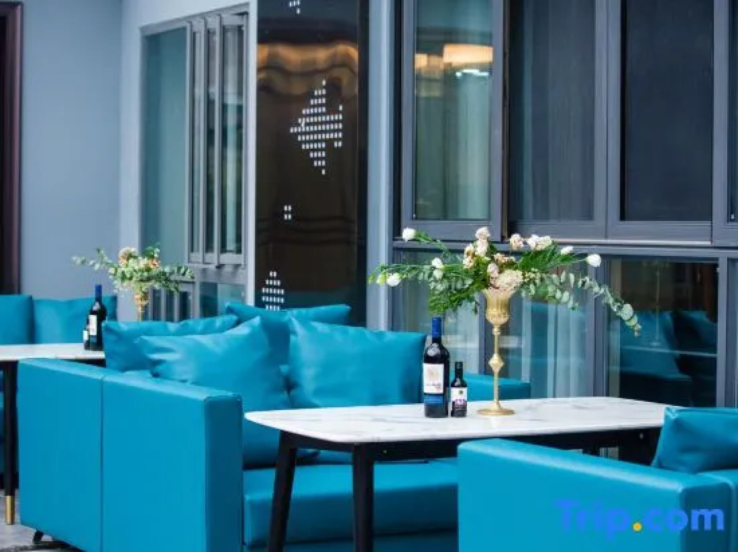 Style S Hotel (Linshui Hongfan Plaza Bus Terminal)