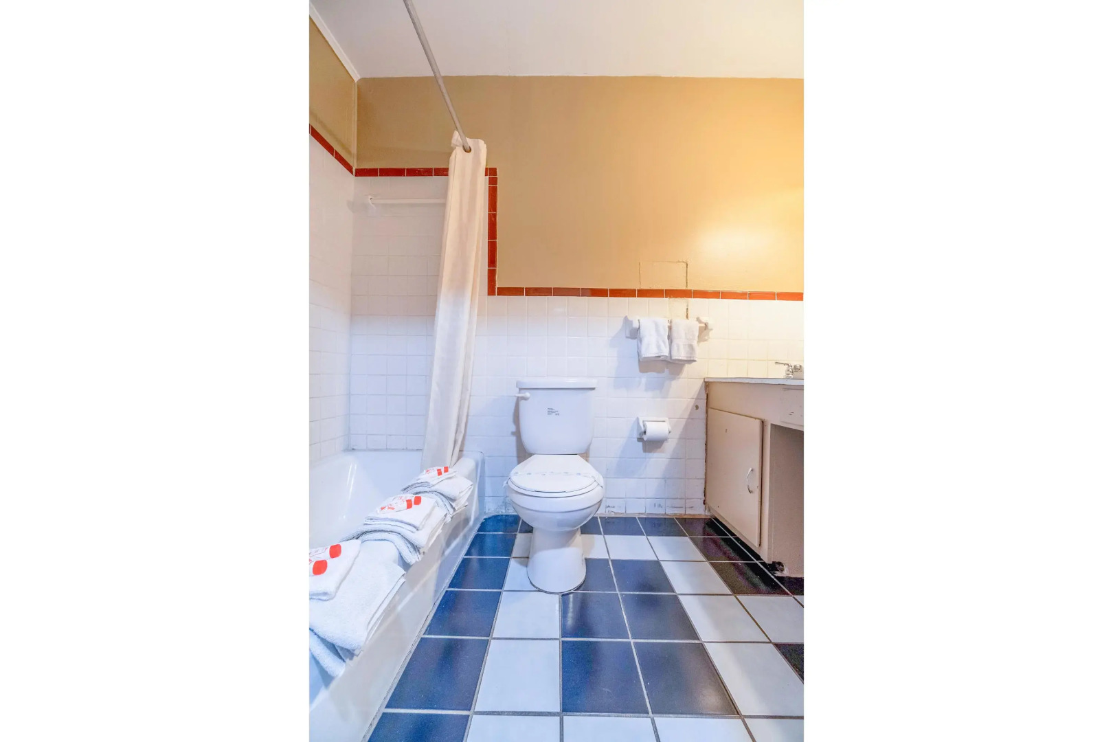 Capital O Hotel Beeville - US 181