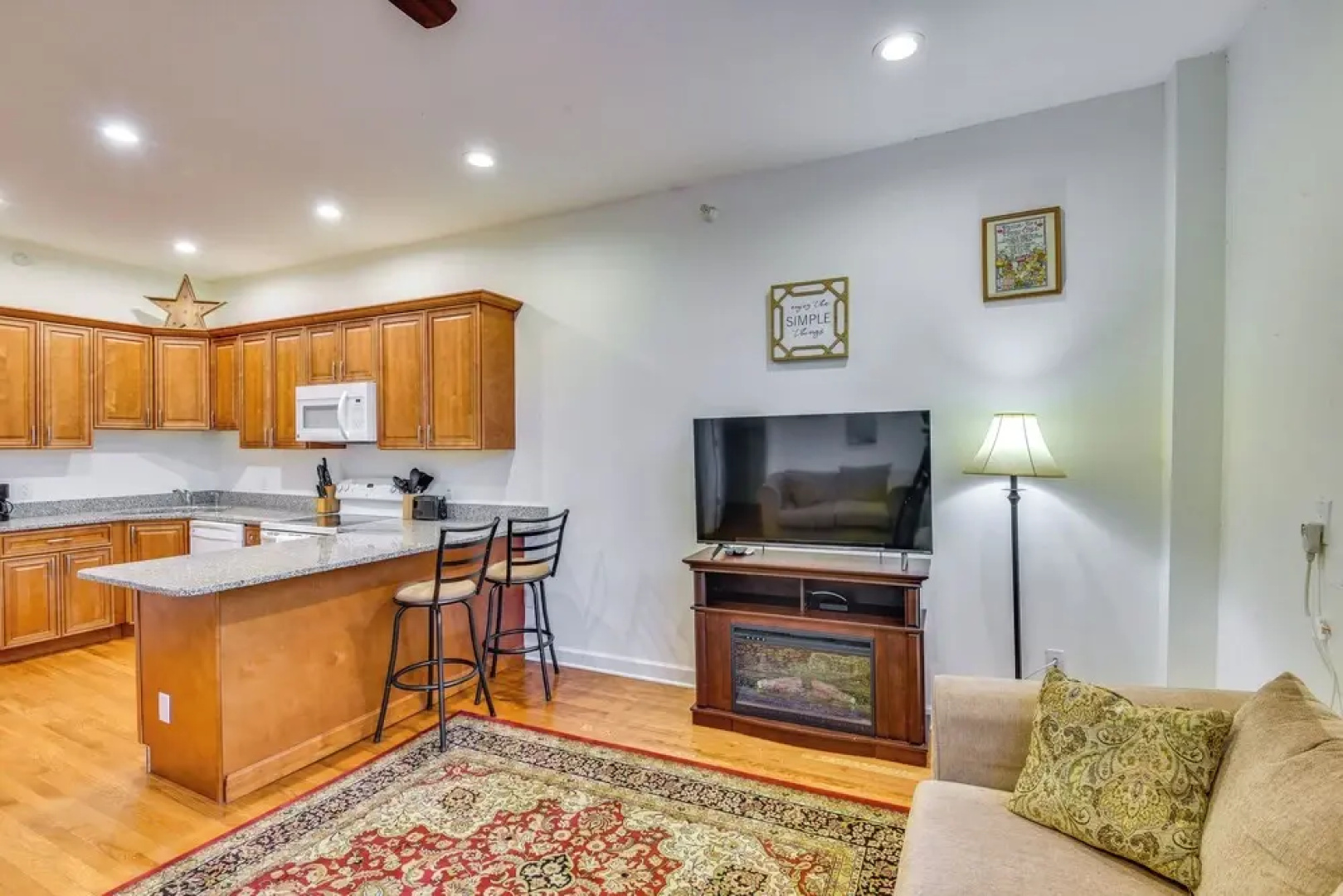 3 Mi to Warren Dunes: Sawyer Getaway w/ Fireplace!
