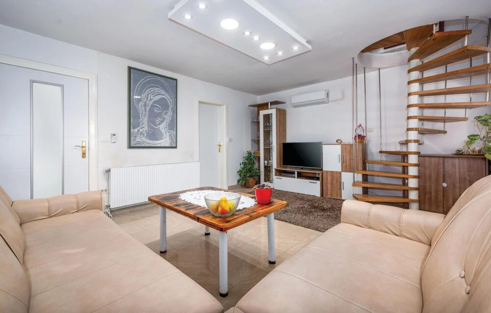 Beautiful Home in Brtonigla With 3 Bedrooms, Wifi and Outdoor Swimming Pool