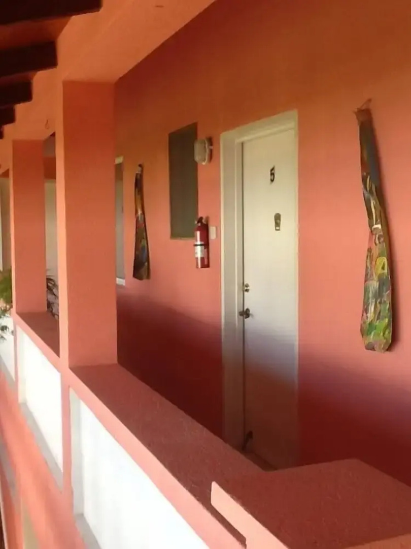 Gentle Breeze Apartments