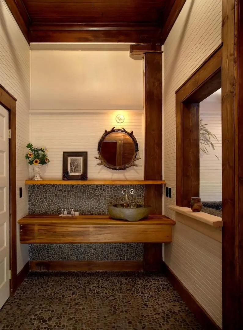 Mccloud Mercantile Hotel