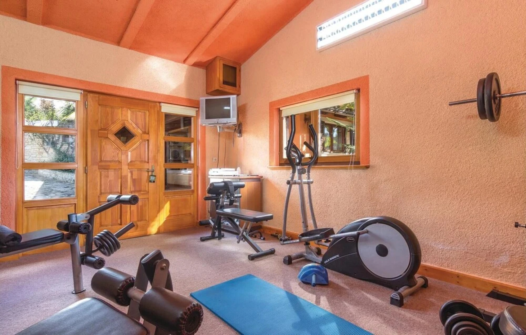 Awesome Home in Pula with WiFi, Hot Tub & Sauna