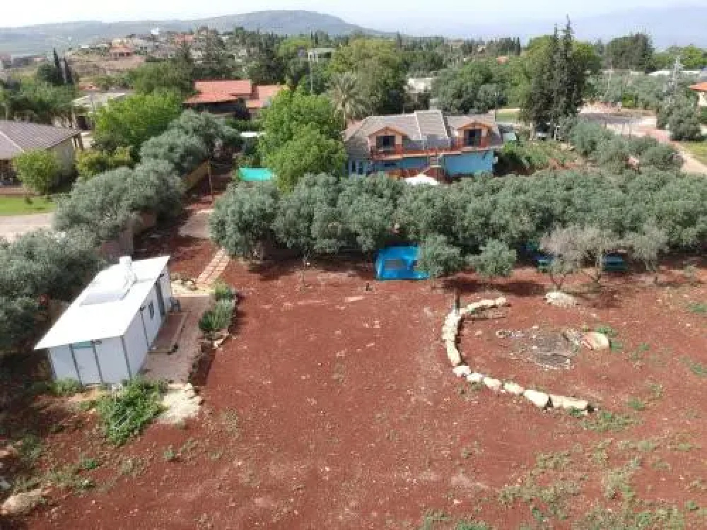 Meet In The Yard With Aliza Ron - Guest Suites