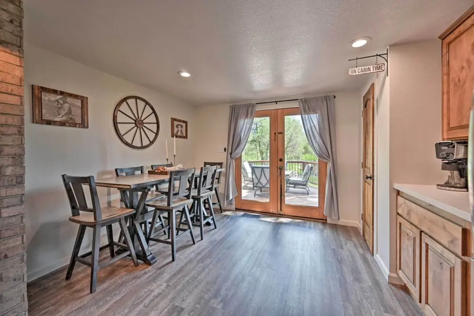 Hot Tub, Game Room: Dog-friendly Pine Cabin!