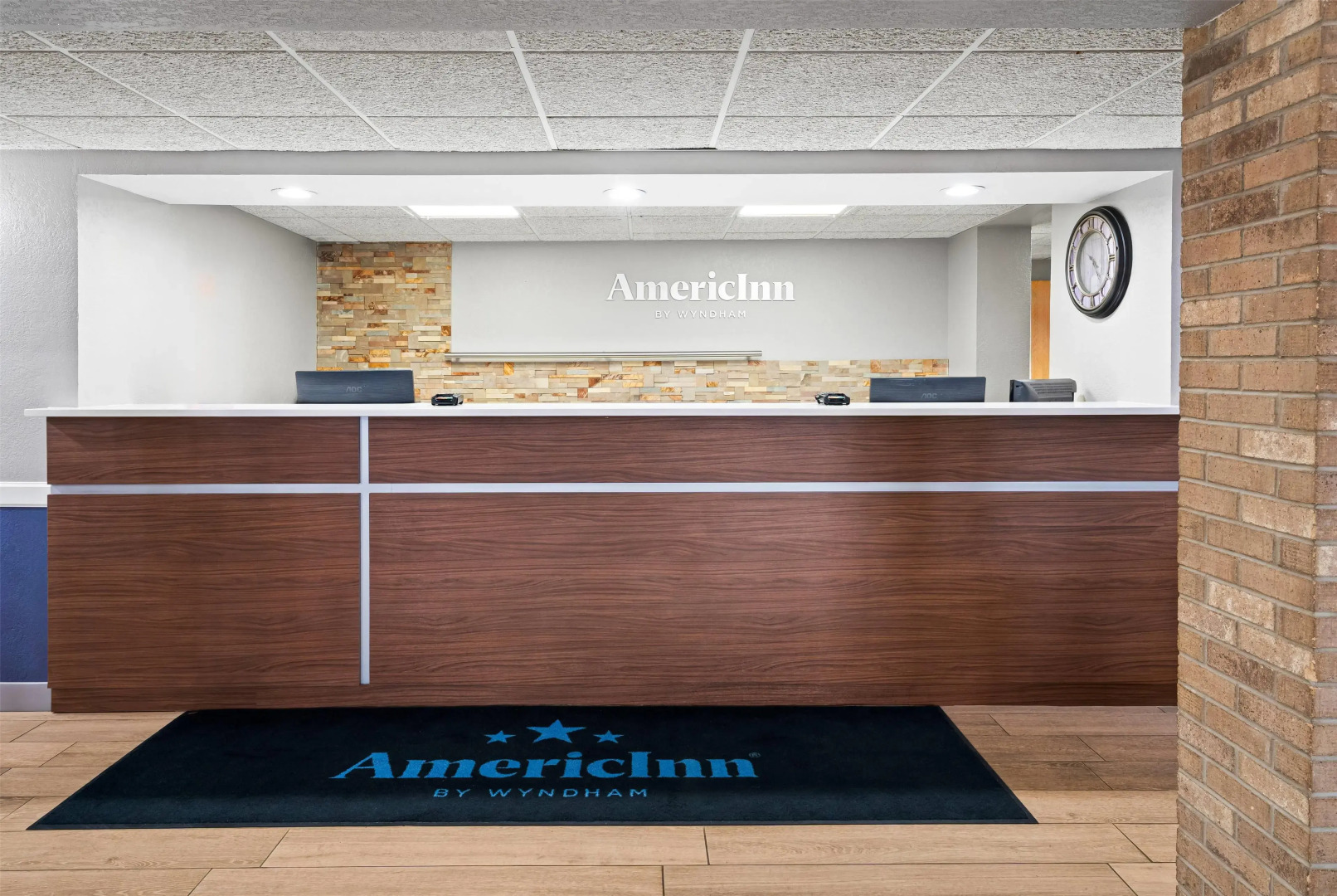 AmericInn by Wyndham Dickinson