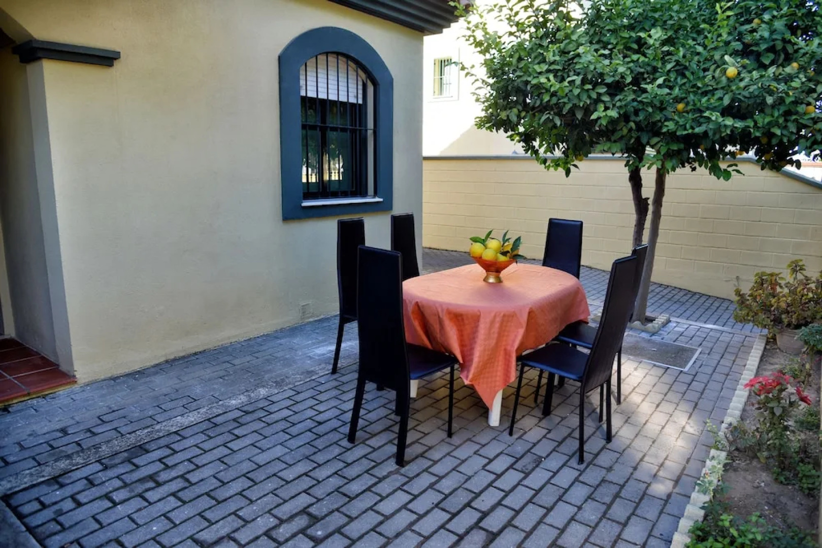 Chalet el Naranjo – WONDERSTAYS