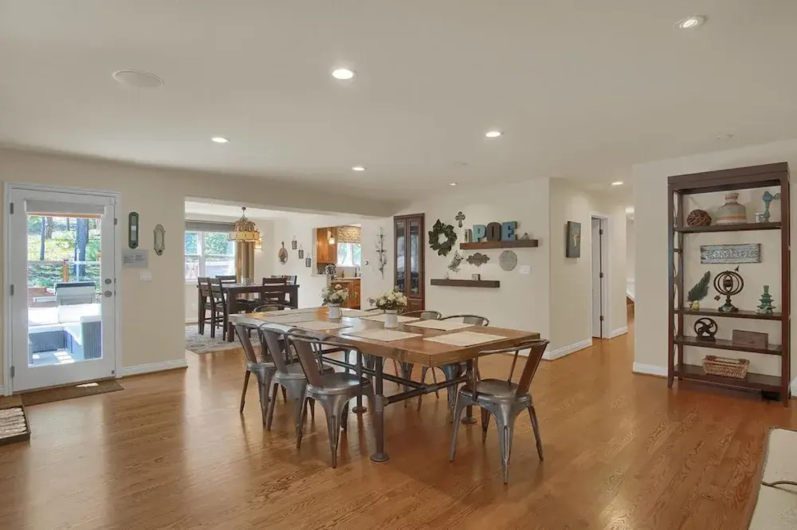 5BR Poe Manor Entertain,hot Tub+has Everything!