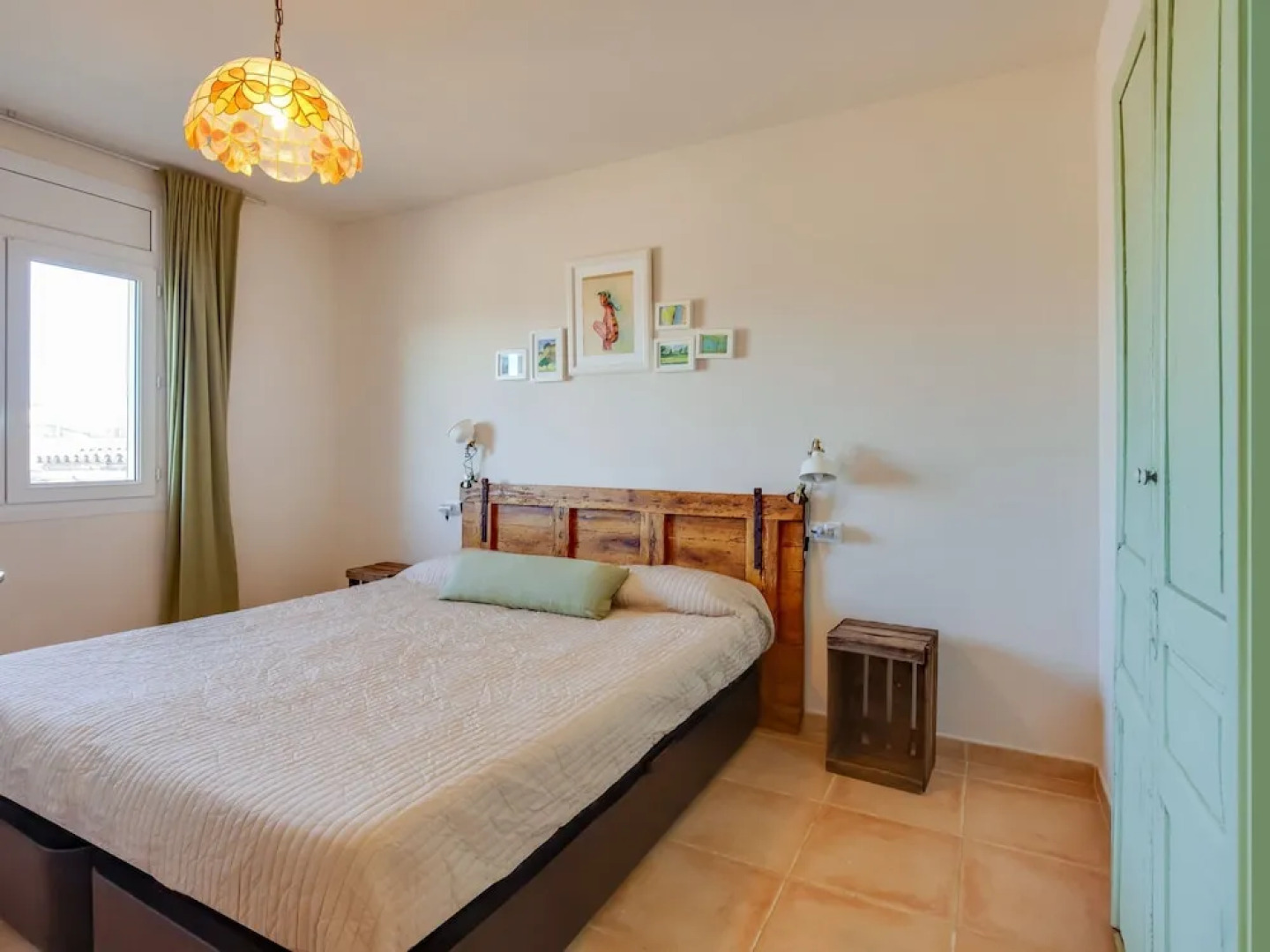 Quaint Holiday Home in Vilacolum With Swimming Pool