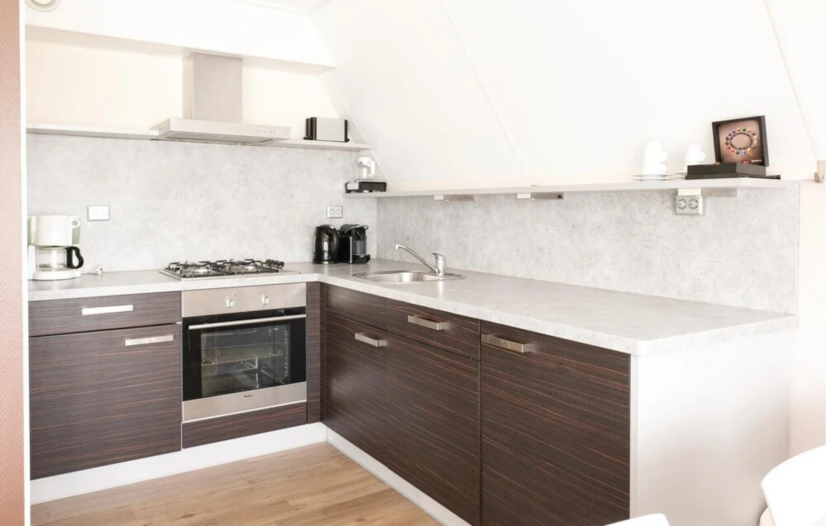 Awesome Home in Vlagtwedde With 3 Bedrooms, Wifi and Indoor Swimming Pool