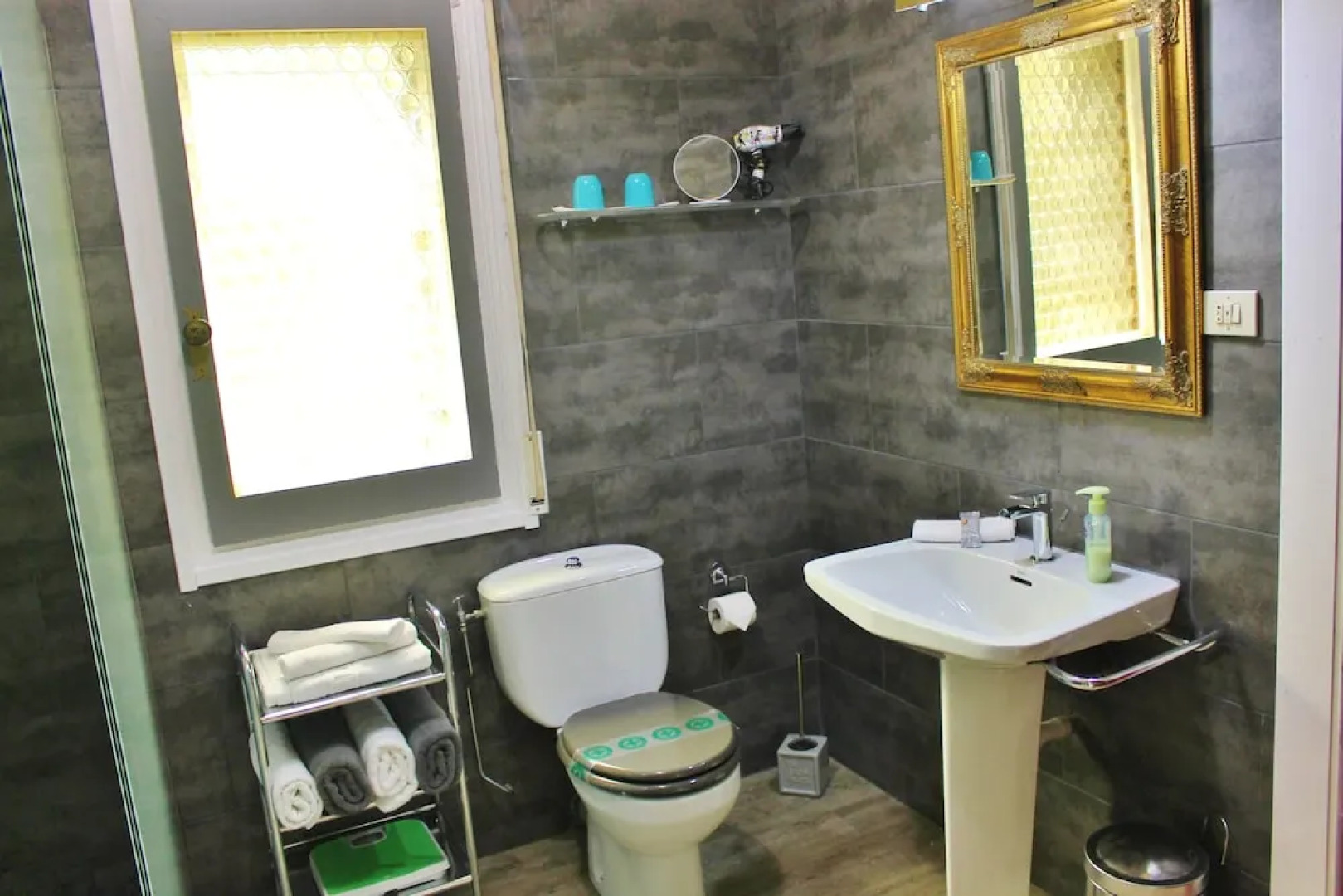 AMPG Erts Bed and Breakfast