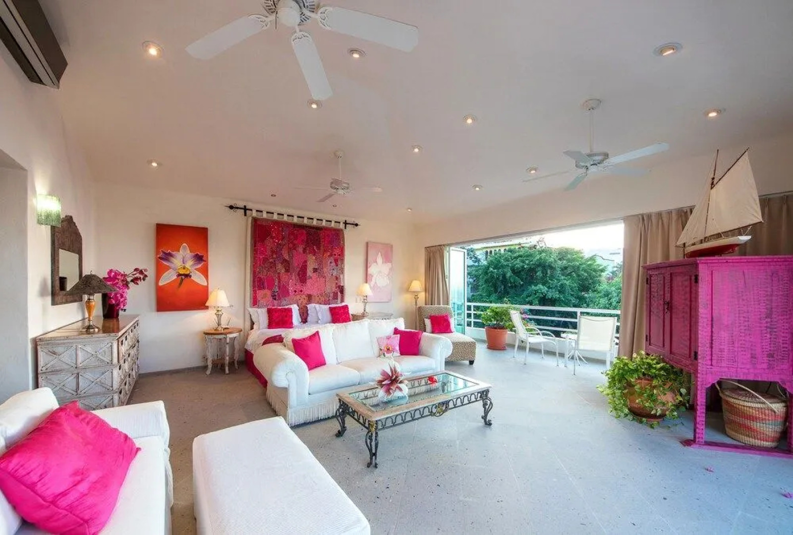 Casa Yvonneka, Private Luxury Villa