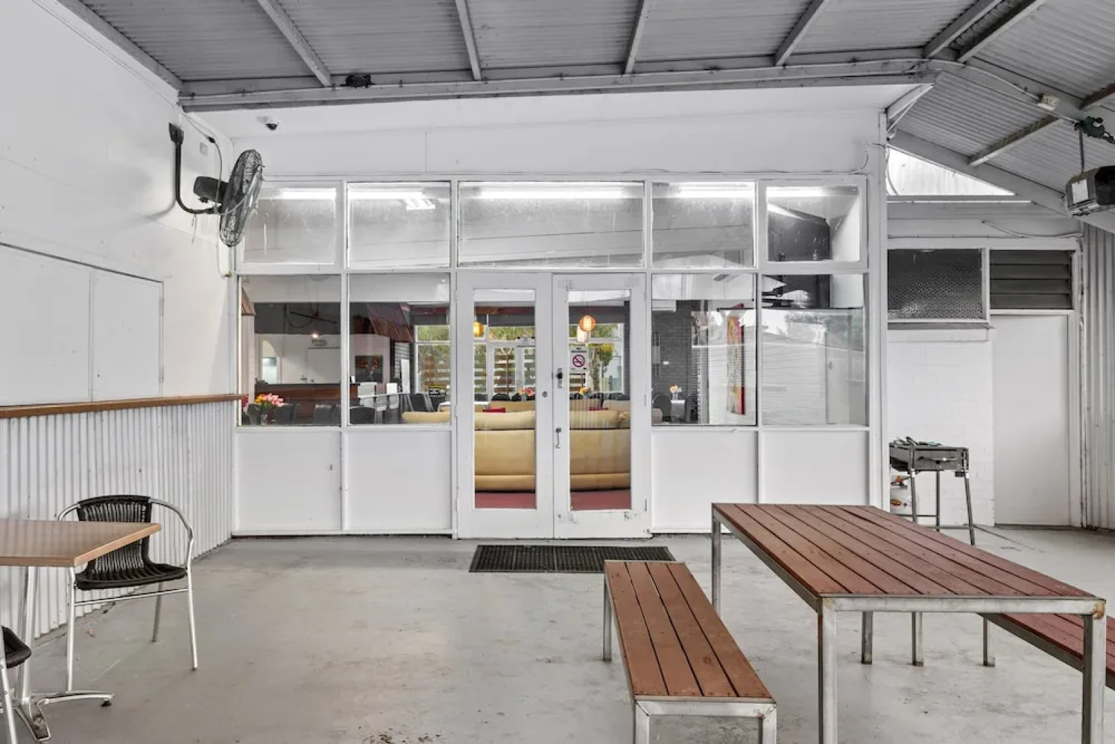 Torrumbarry Motel