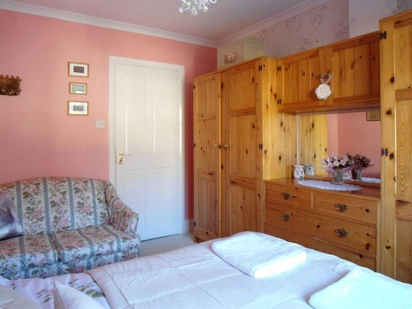 Living Waters Retreat House and B&B