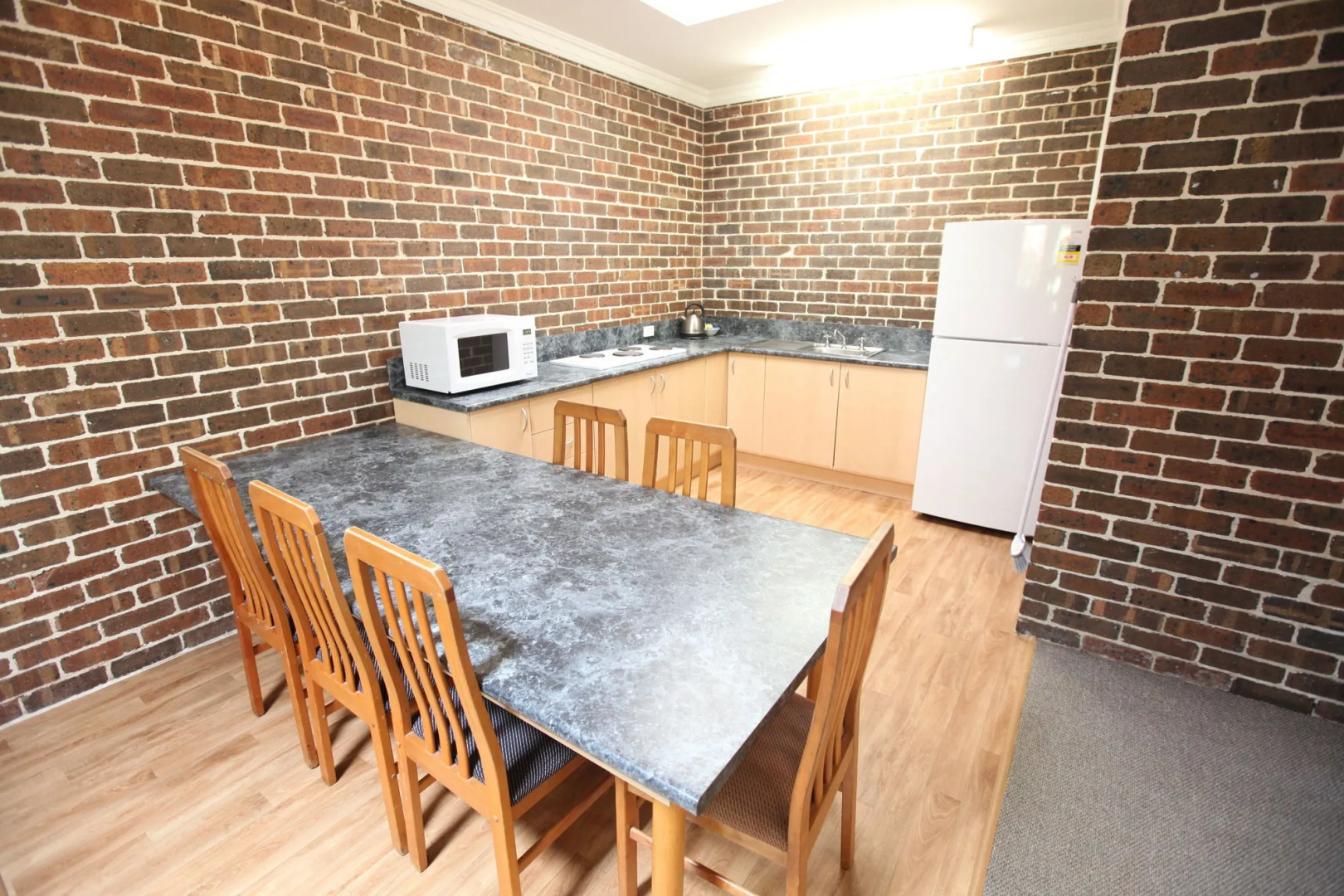 Federation Gardens and Possums Hideaway