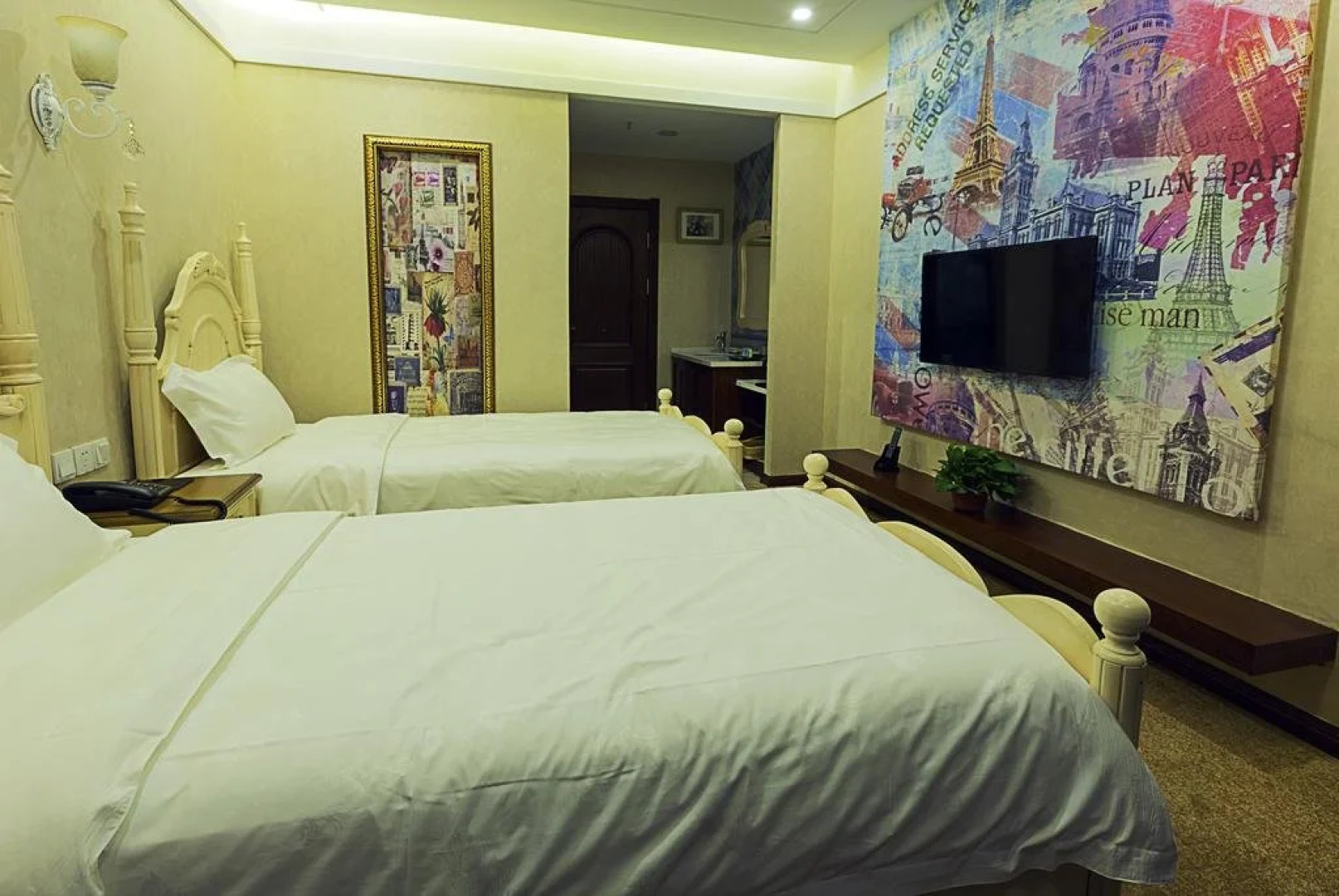 Baotou Langde Hotel (Zhengxiang International Wanda Plaza)