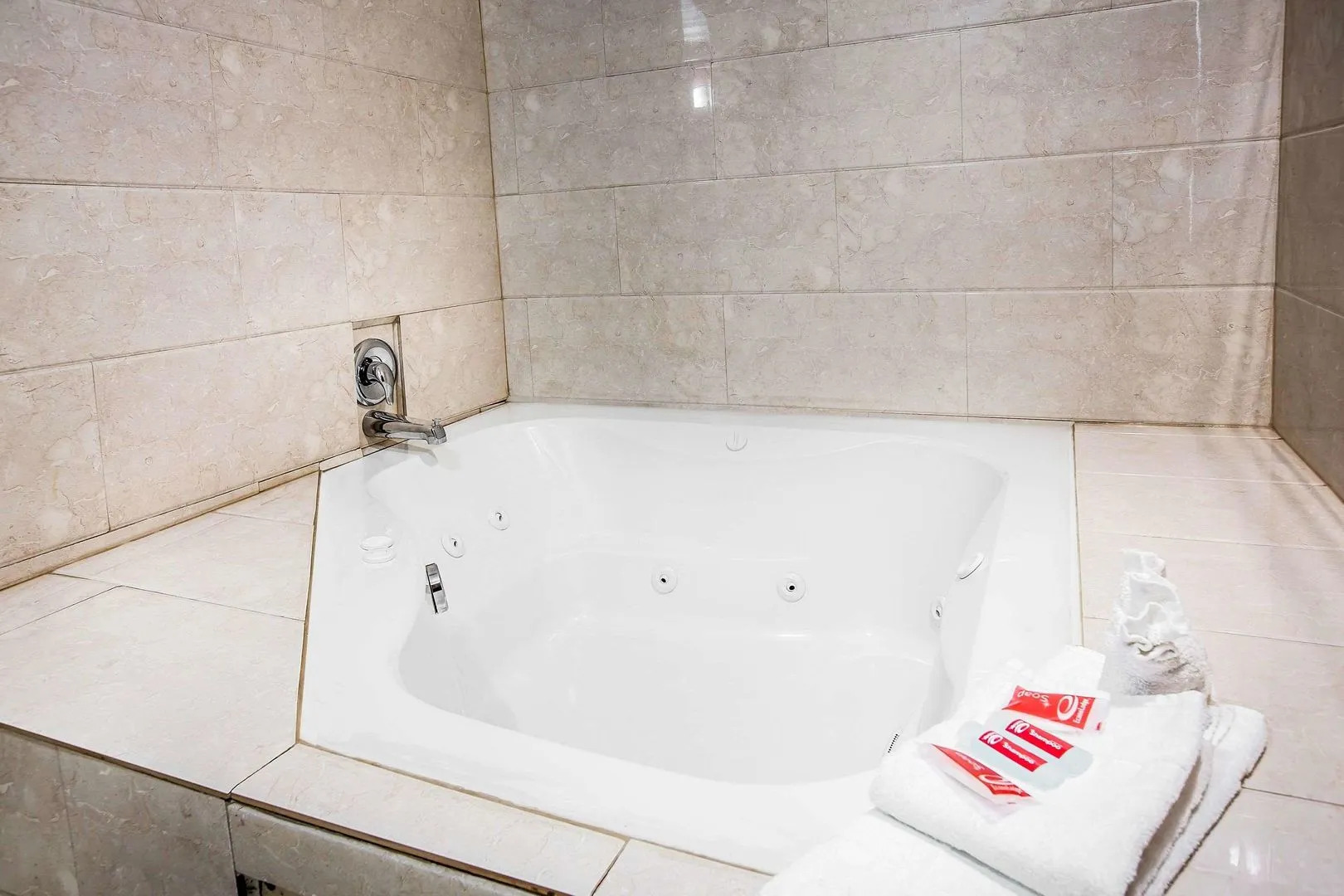 Pico Rivera Inn and Suites