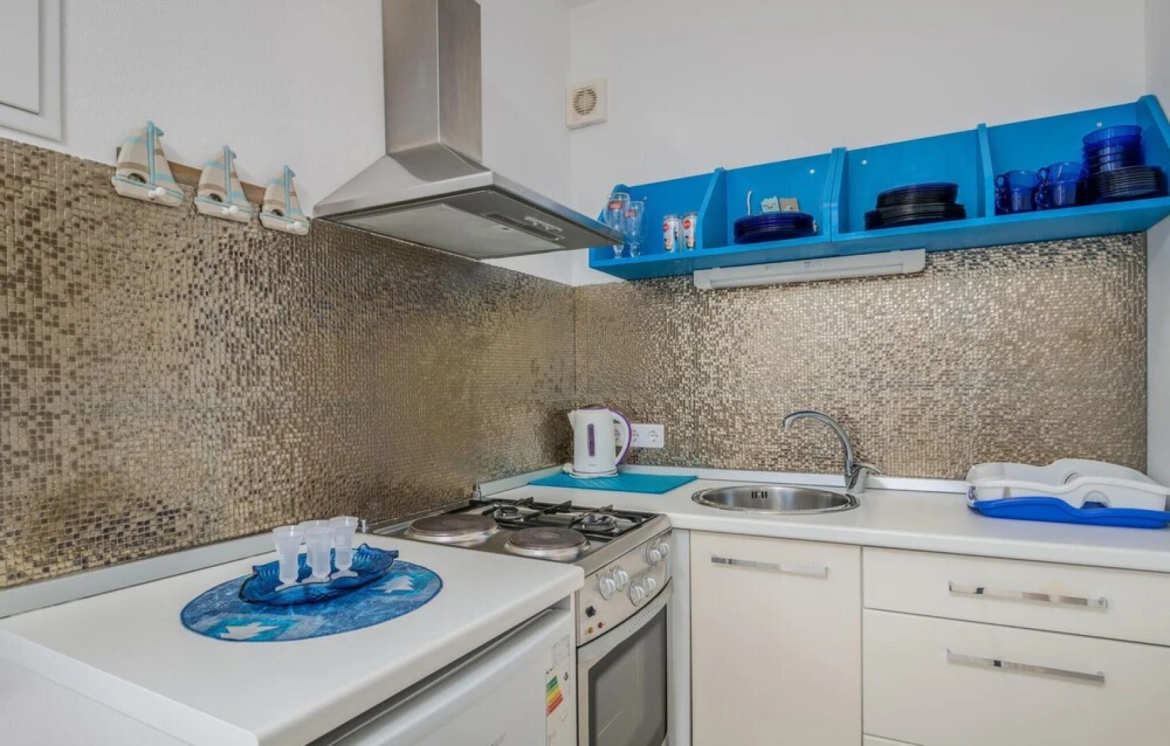 Amazing Home in Linardici With Wifi and 6 Bedrooms