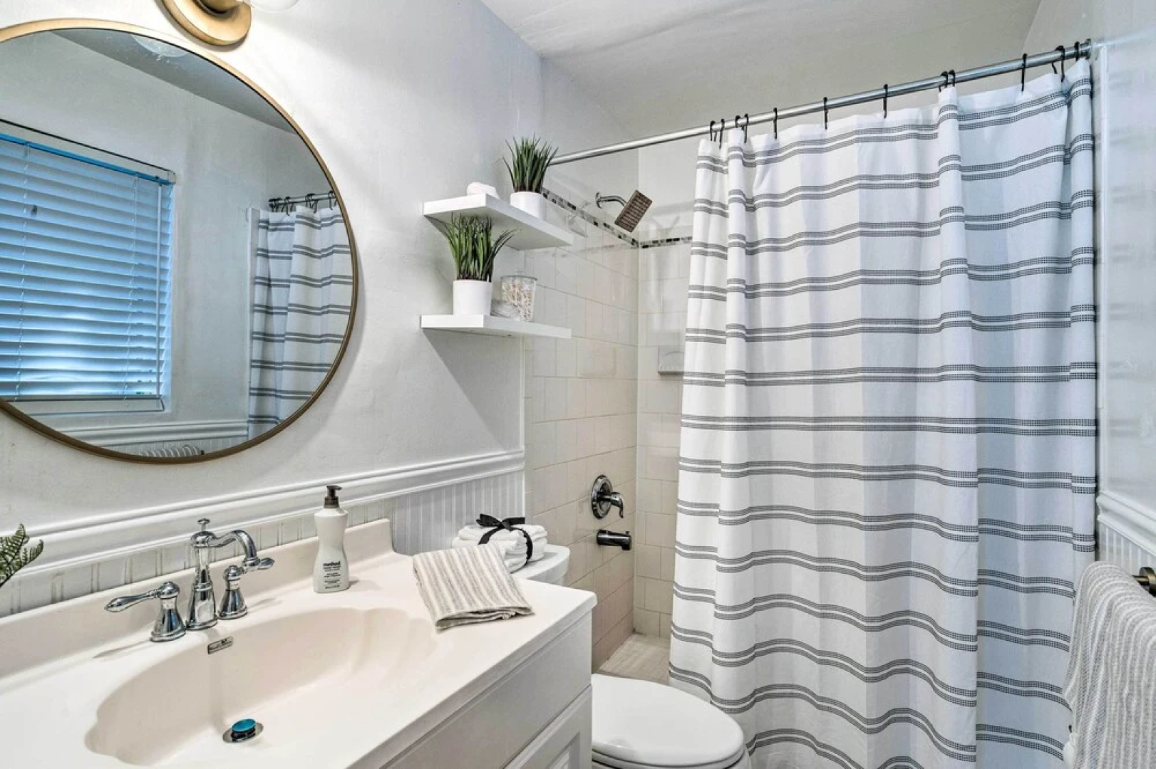Bright Boynton Beach Getaway w/ Patio!