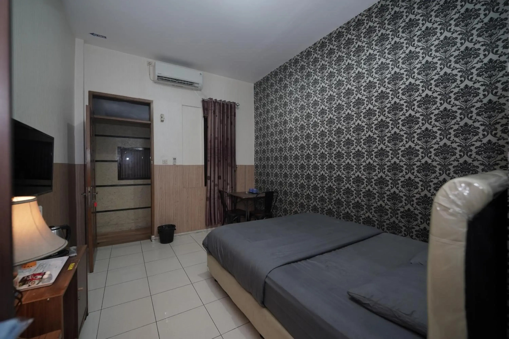 Soreang Hotel by ZUZU