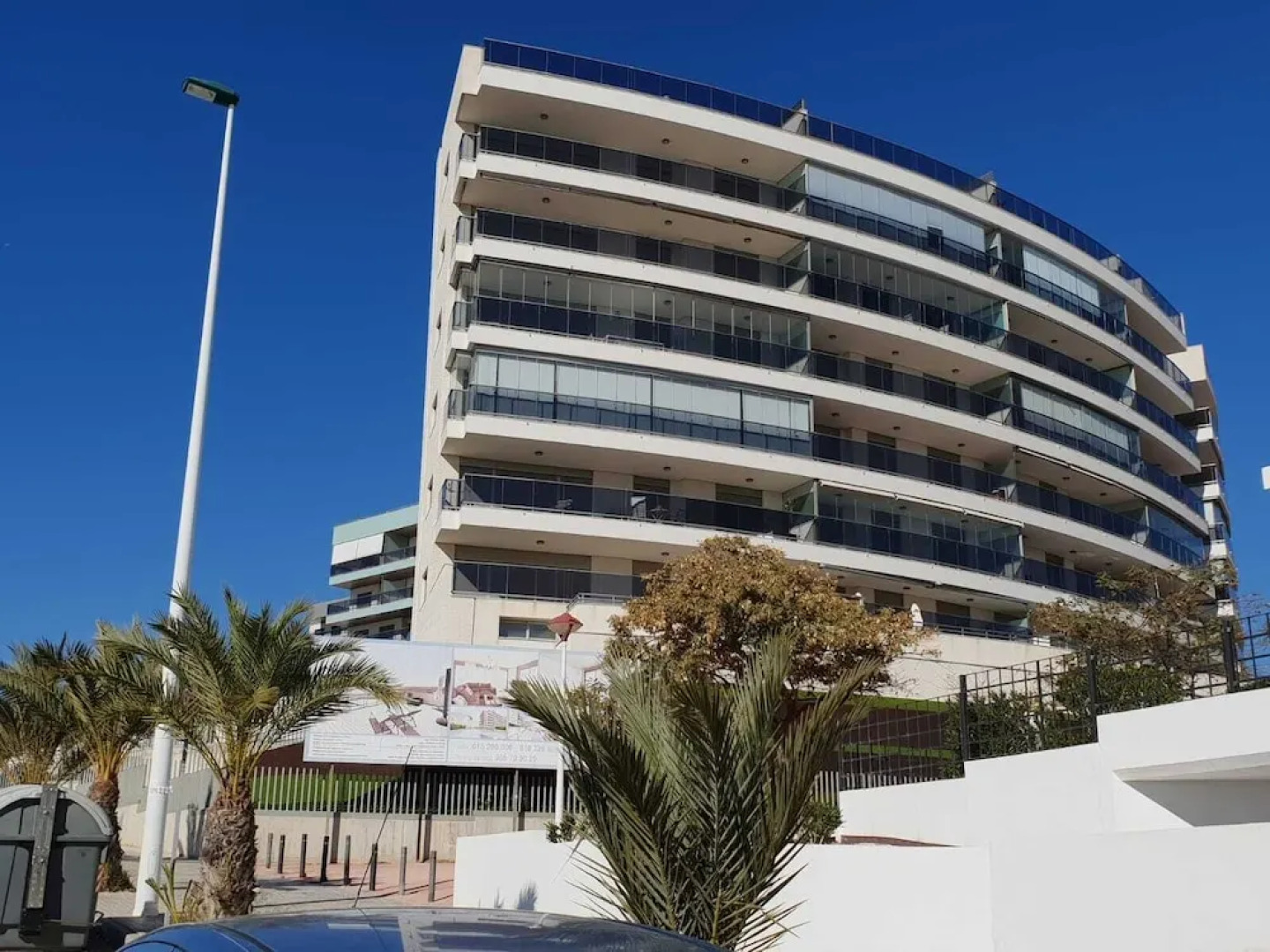 Apt with Sea View & Pool 5